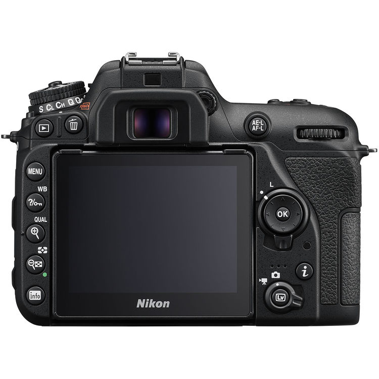 Nikon D7500 + AFS 18 105mm f/3.5 5.6G ED VR – LCD
